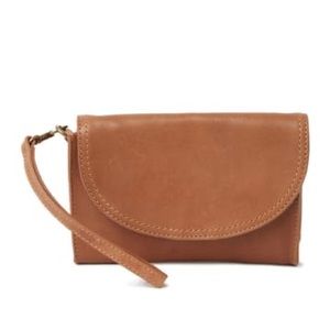 Lucky Brand
Cosh Wristlet